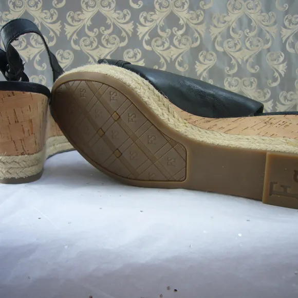 Franco Sarto Black Kendra Wedge Sandal - size 8 M