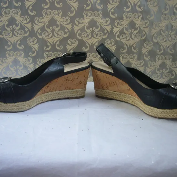 Franco Sarto Black Kendra Wedge Sandal - size 8 M