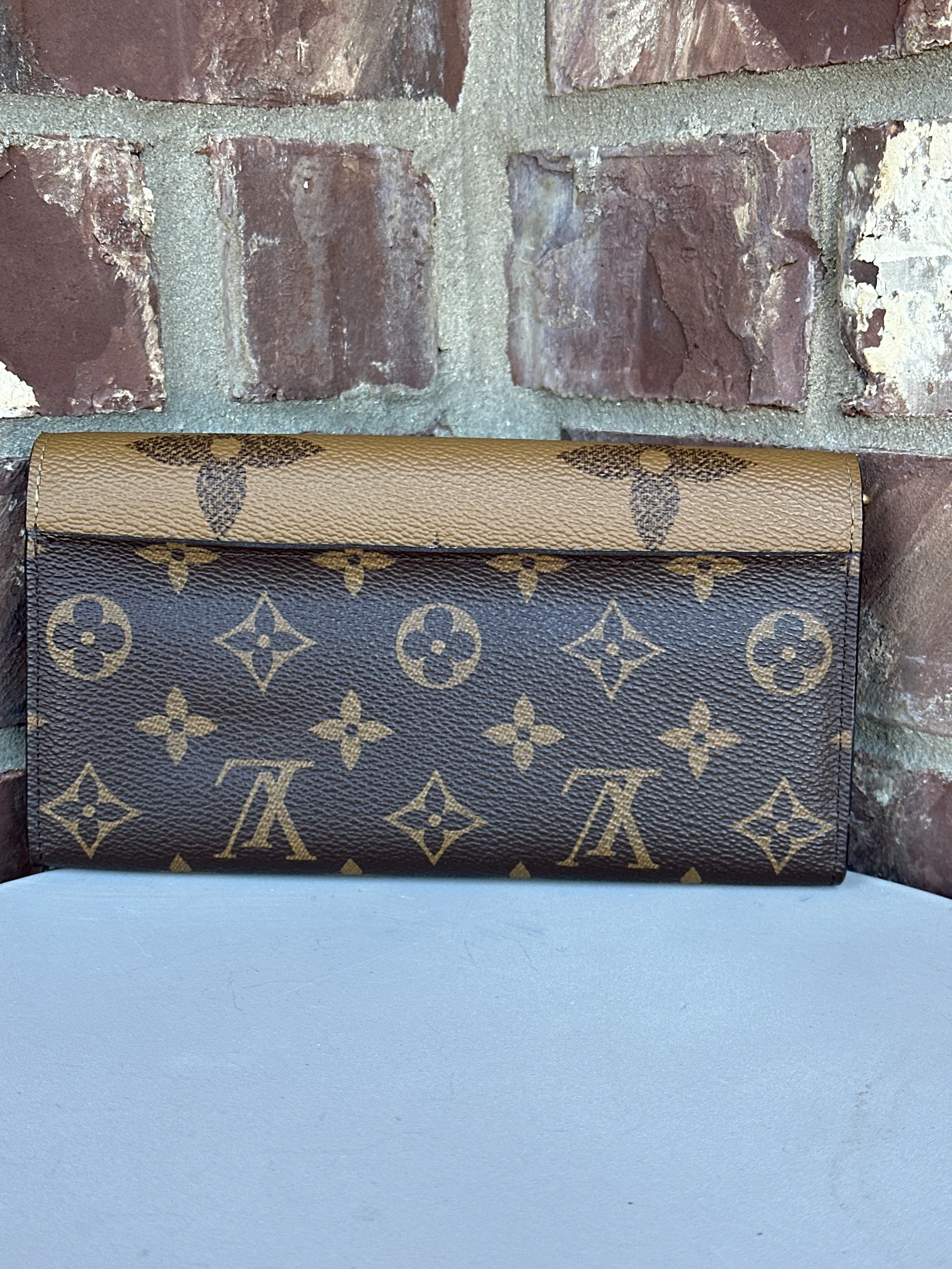 Louis Vuitton Reverse Monogram Wallet 55567