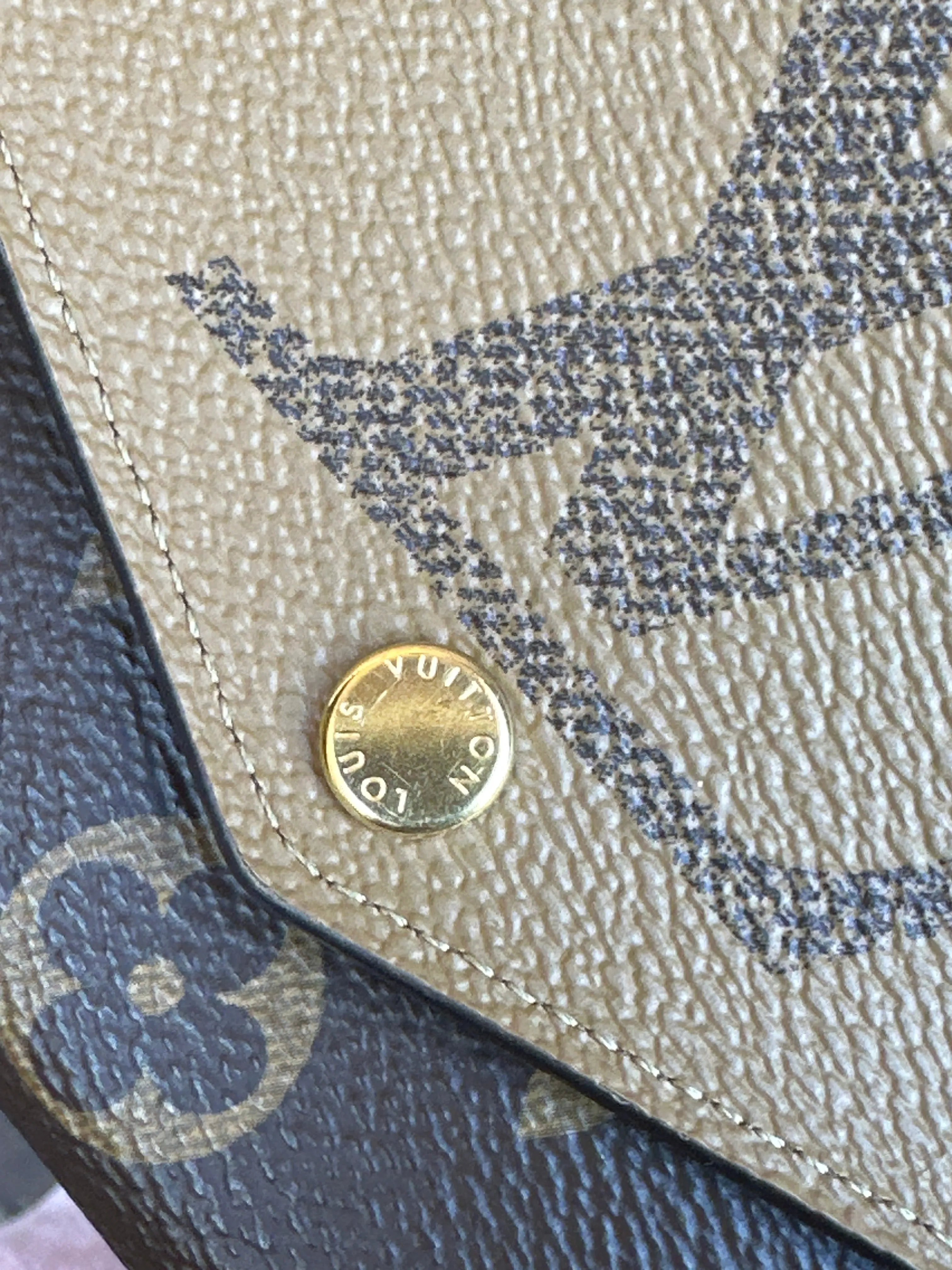 Louis Vuitton Reverse Monogram Wallet 55567