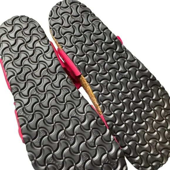 NWT BIRKENSTOCK Taormina kids hot pink size 34/ US 3