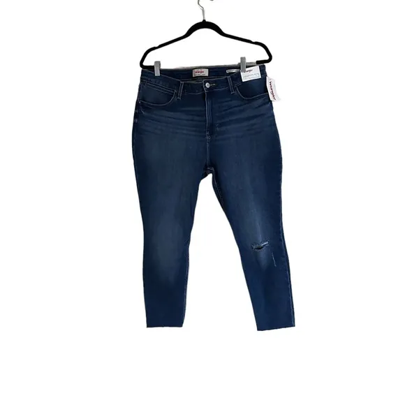 NWT Wrangler High Rise True Straight Leg Jean Size 34X32