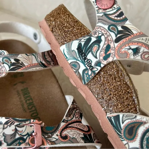 So adorable! Birkenstock Rio sandals parsley light rose print super comfy size29