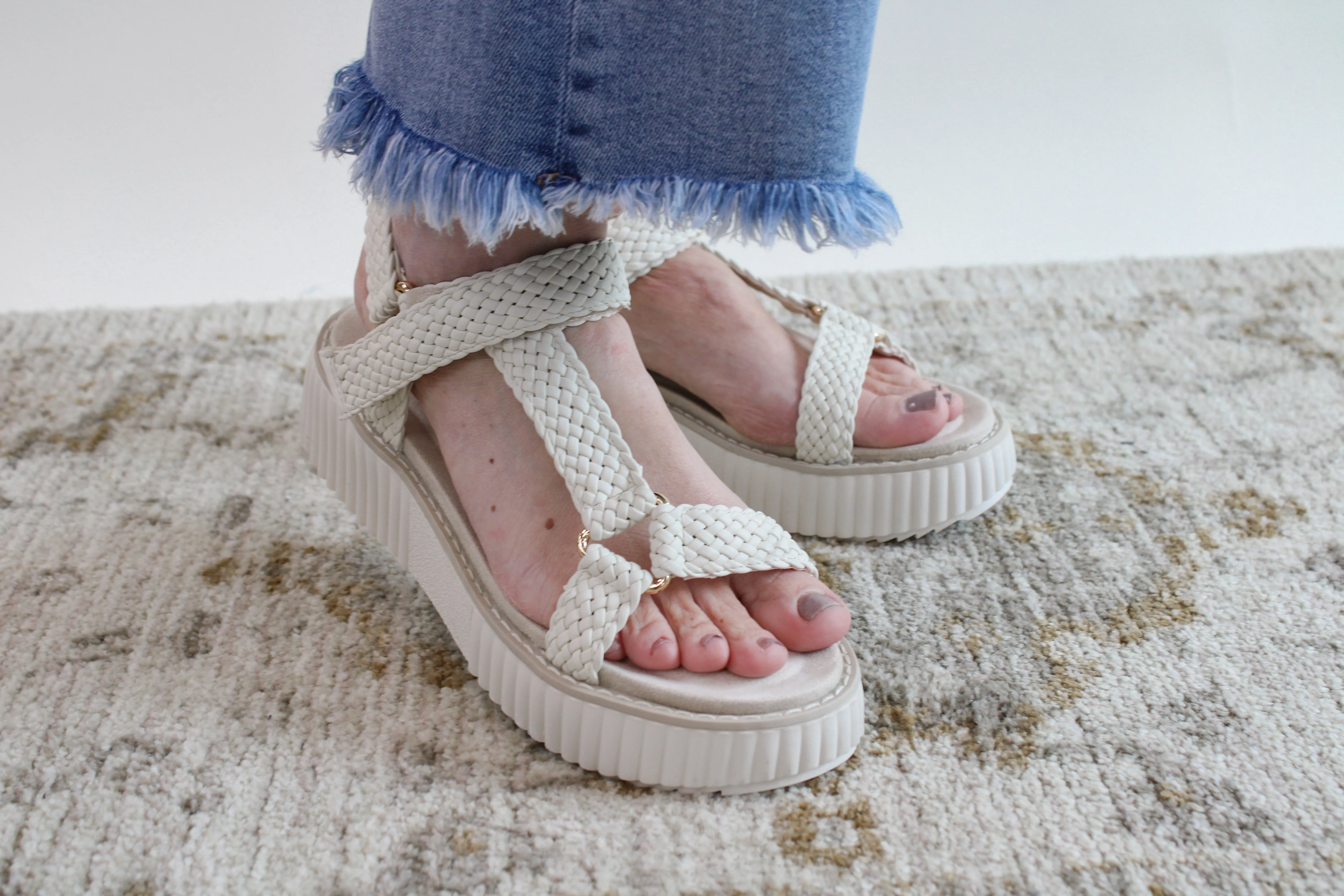 SWEET BRAIDED PLATFORM SANDAL