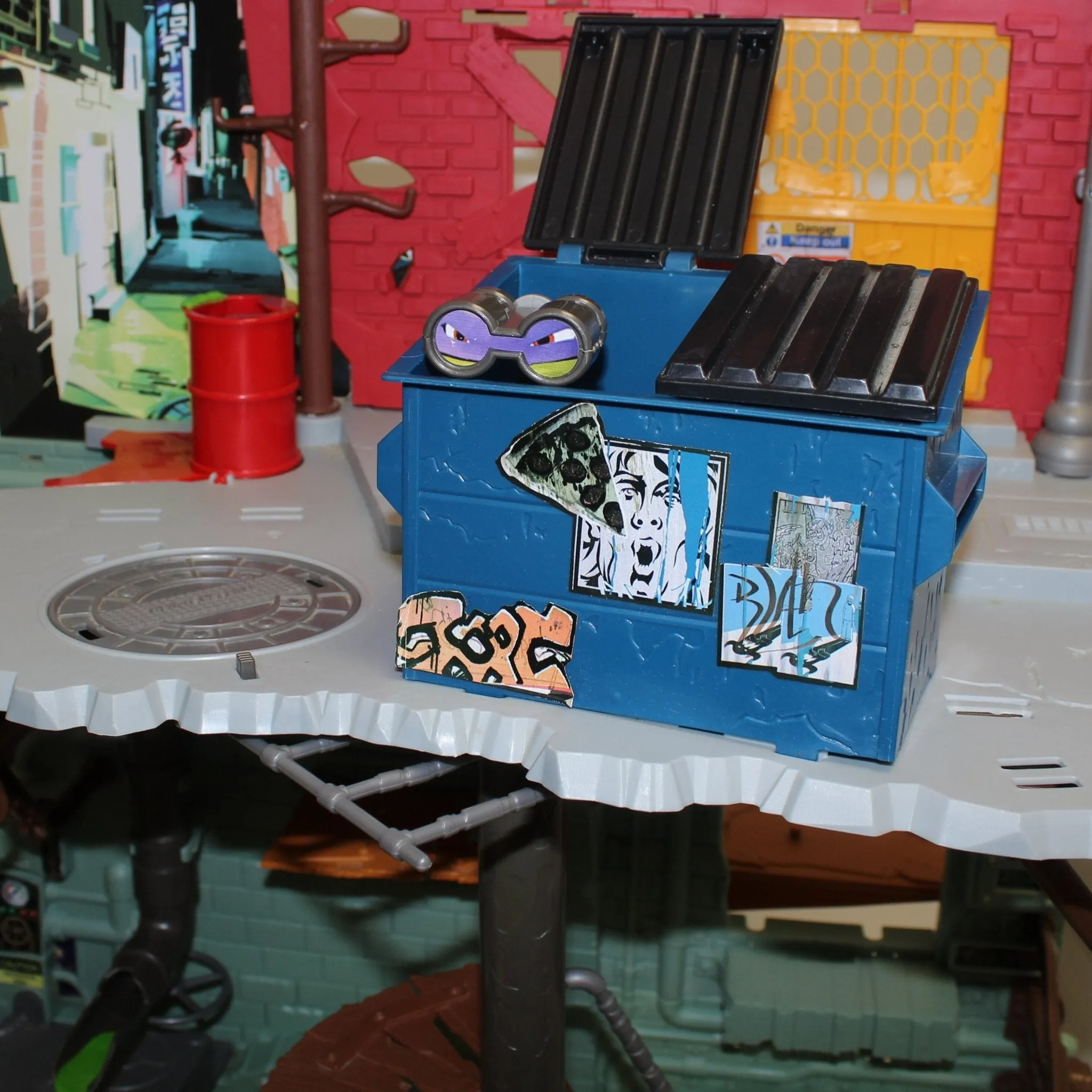 Teenage Mutant Ninja Turtles Secret Sewer Lair Playset
