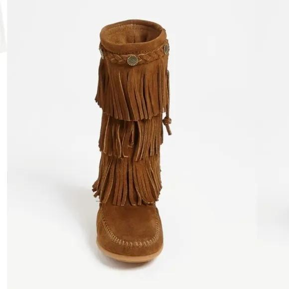 Three-Layer Suede Fringe BootMINNETONKA7 8