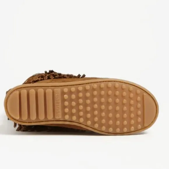Three-Layer Suede Fringe BootMINNETONKA7 8