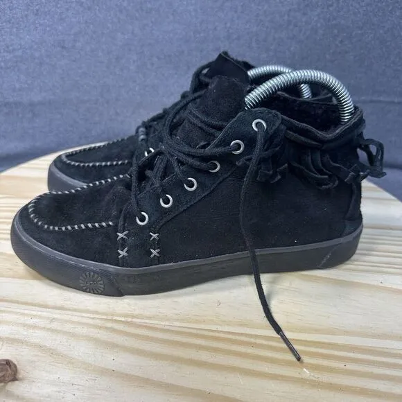 UGG Ariani Sneaker 8 Fringe Moccasin S/N 3319 Black Boho Hippie
