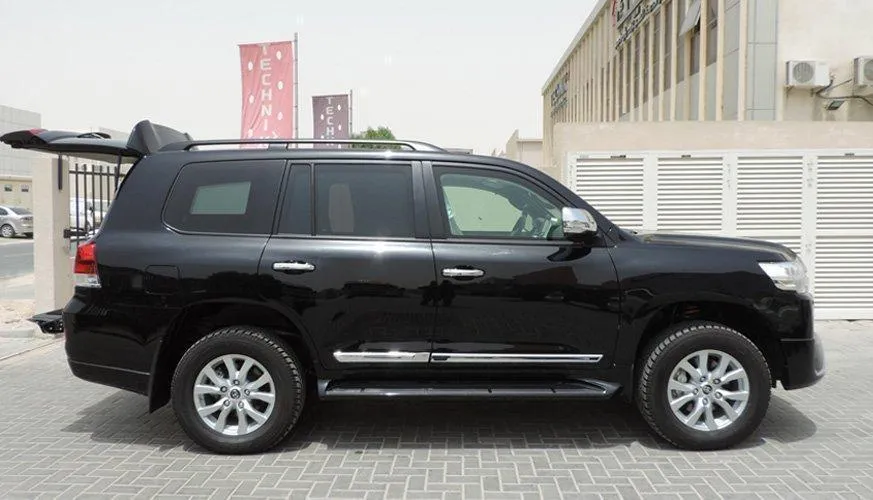 Ventura Tactical Systems Armoured Vehicle Toyota Land Cruiser 200 SUV