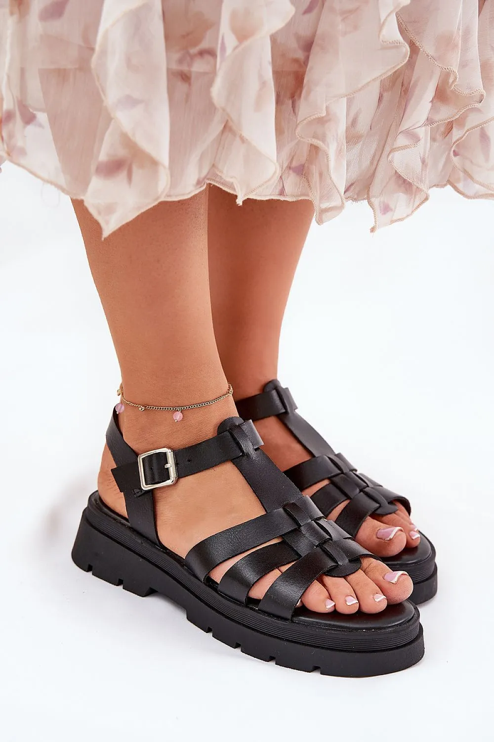 Women's sandals made of eco leather